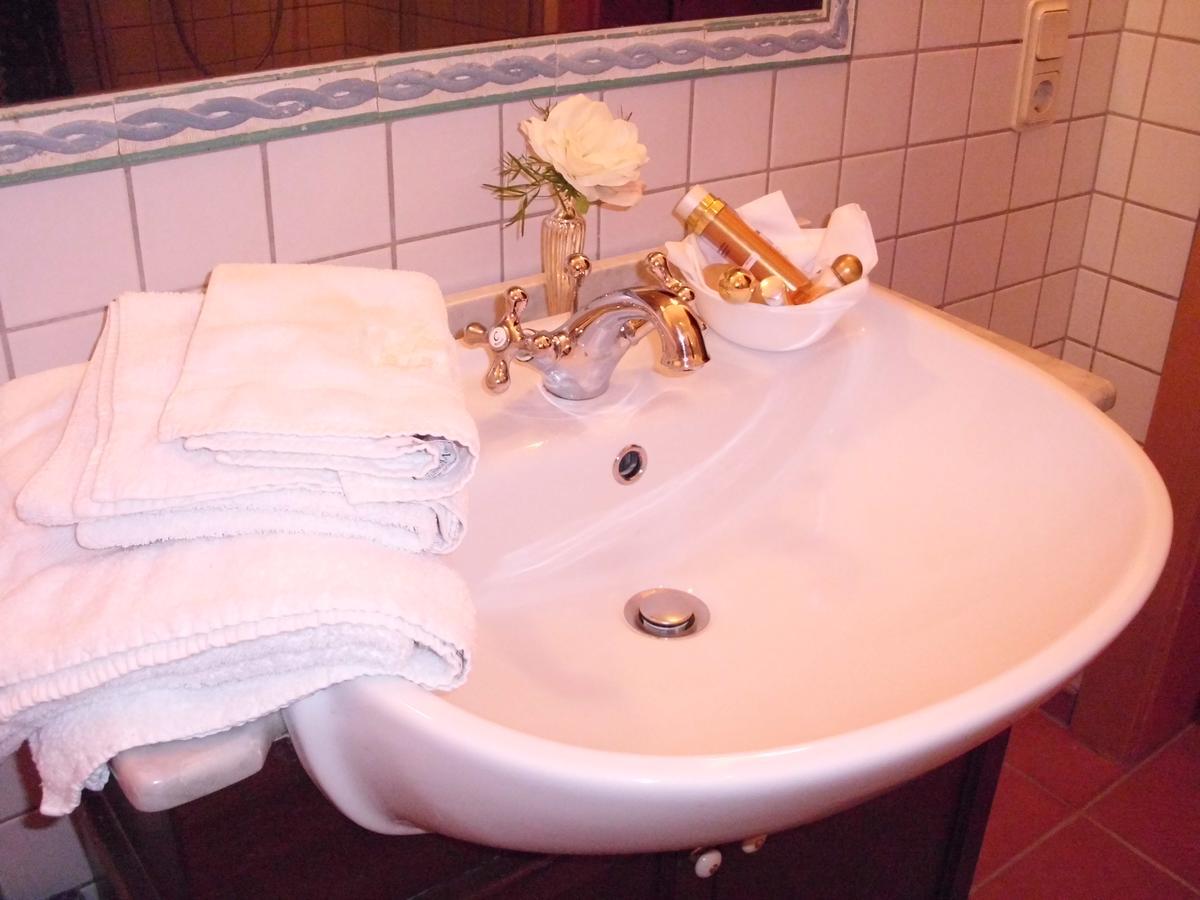 Landhotel Gut Greifhof Heiligenborn Buitenkant foto